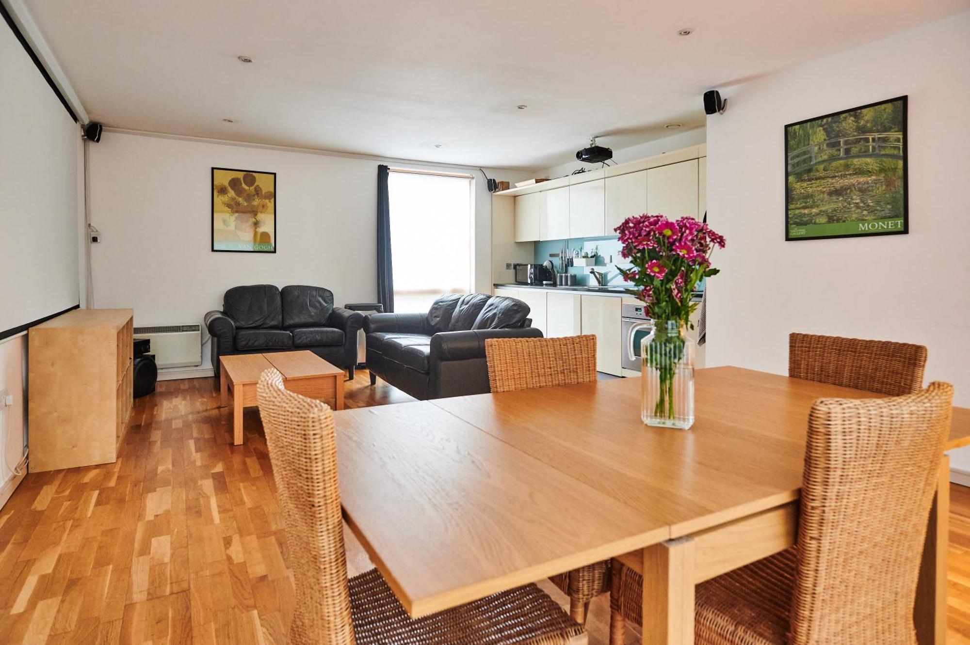 Bright 2 Bedroom Flat In Old Street With Balcony London Exterior foto