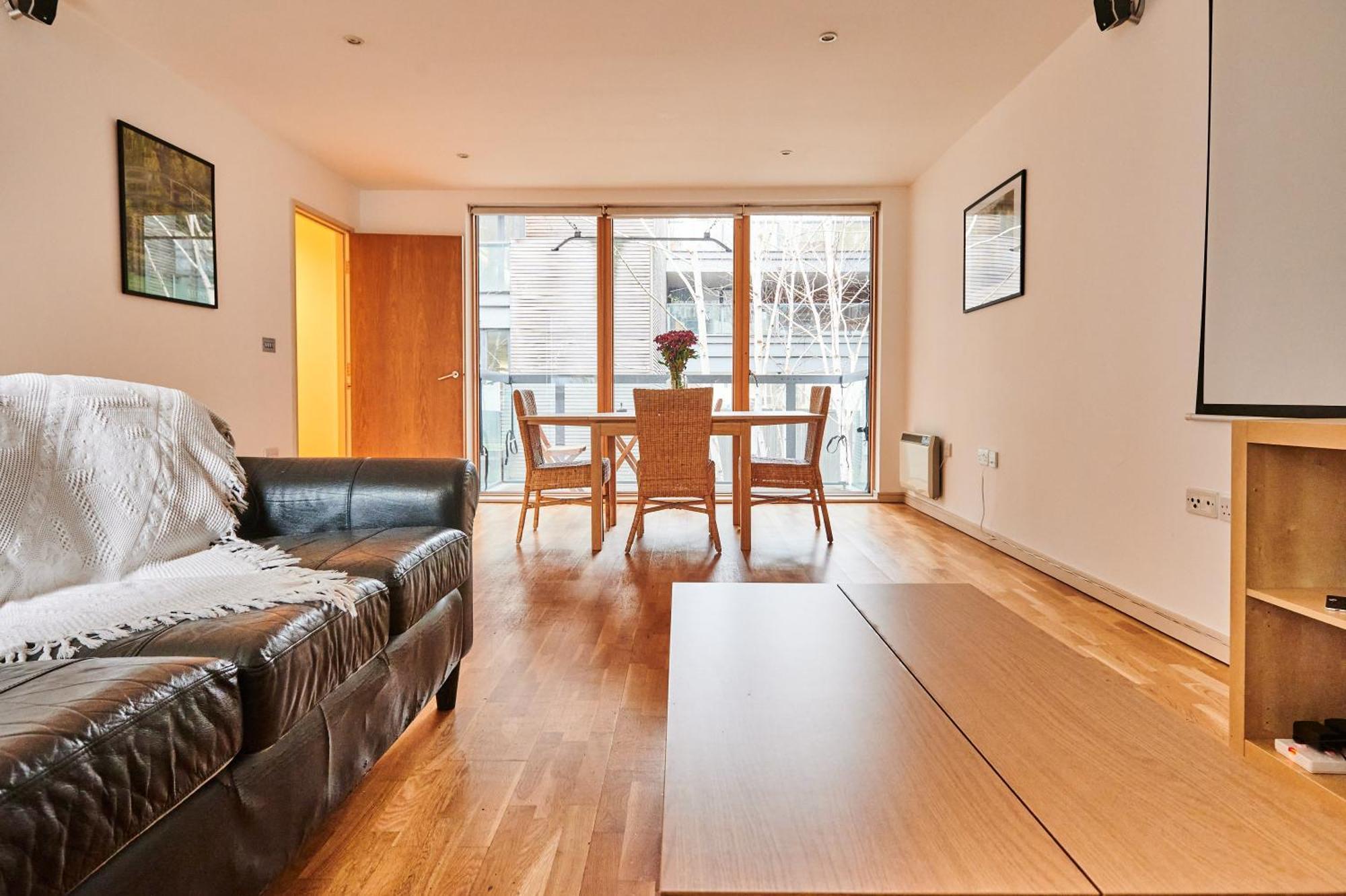 Bright 2 Bedroom Flat In Old Street With Balcony London Exterior foto