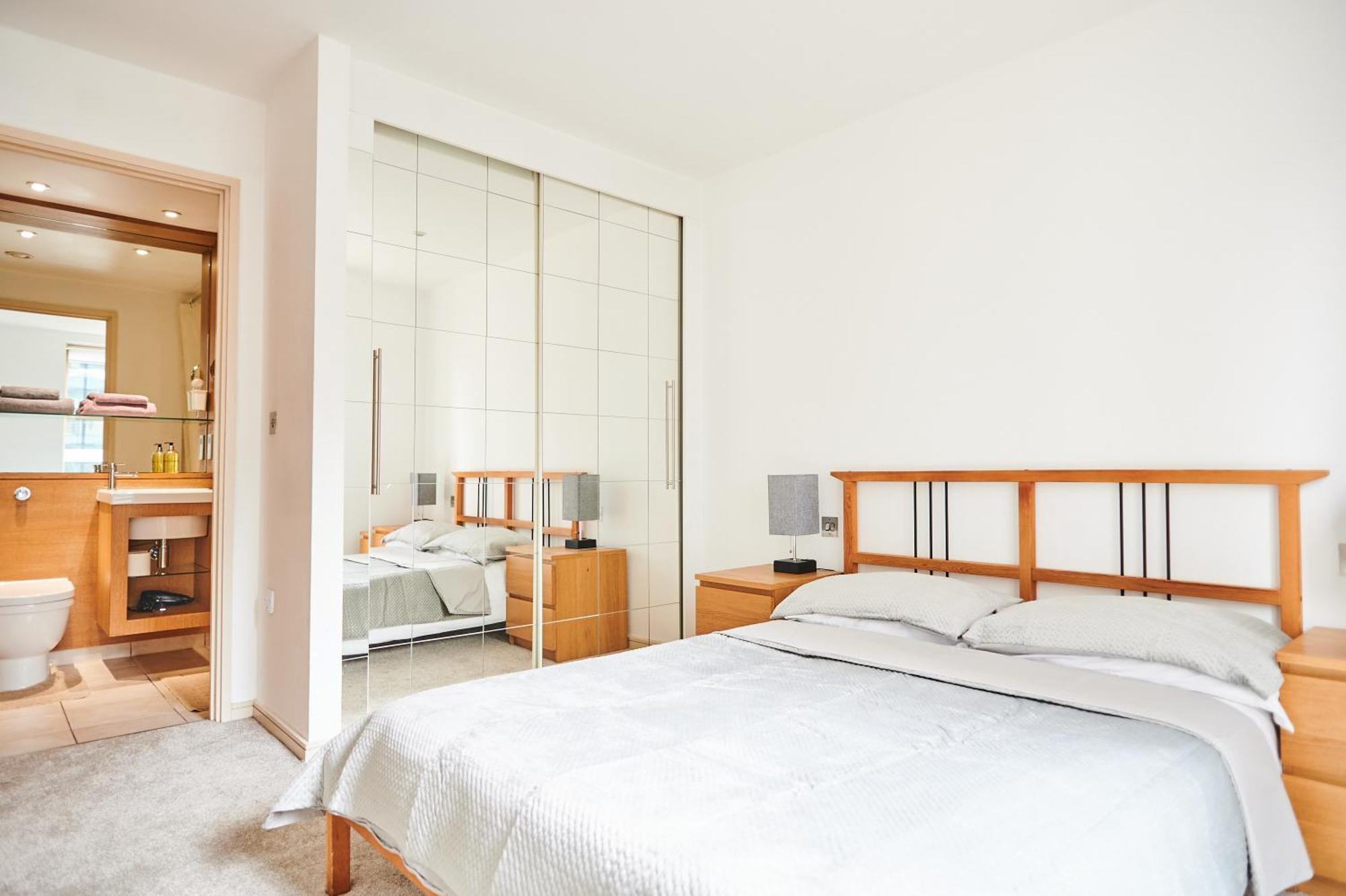 Bright 2 Bedroom Flat In Old Street With Balcony London Exterior foto