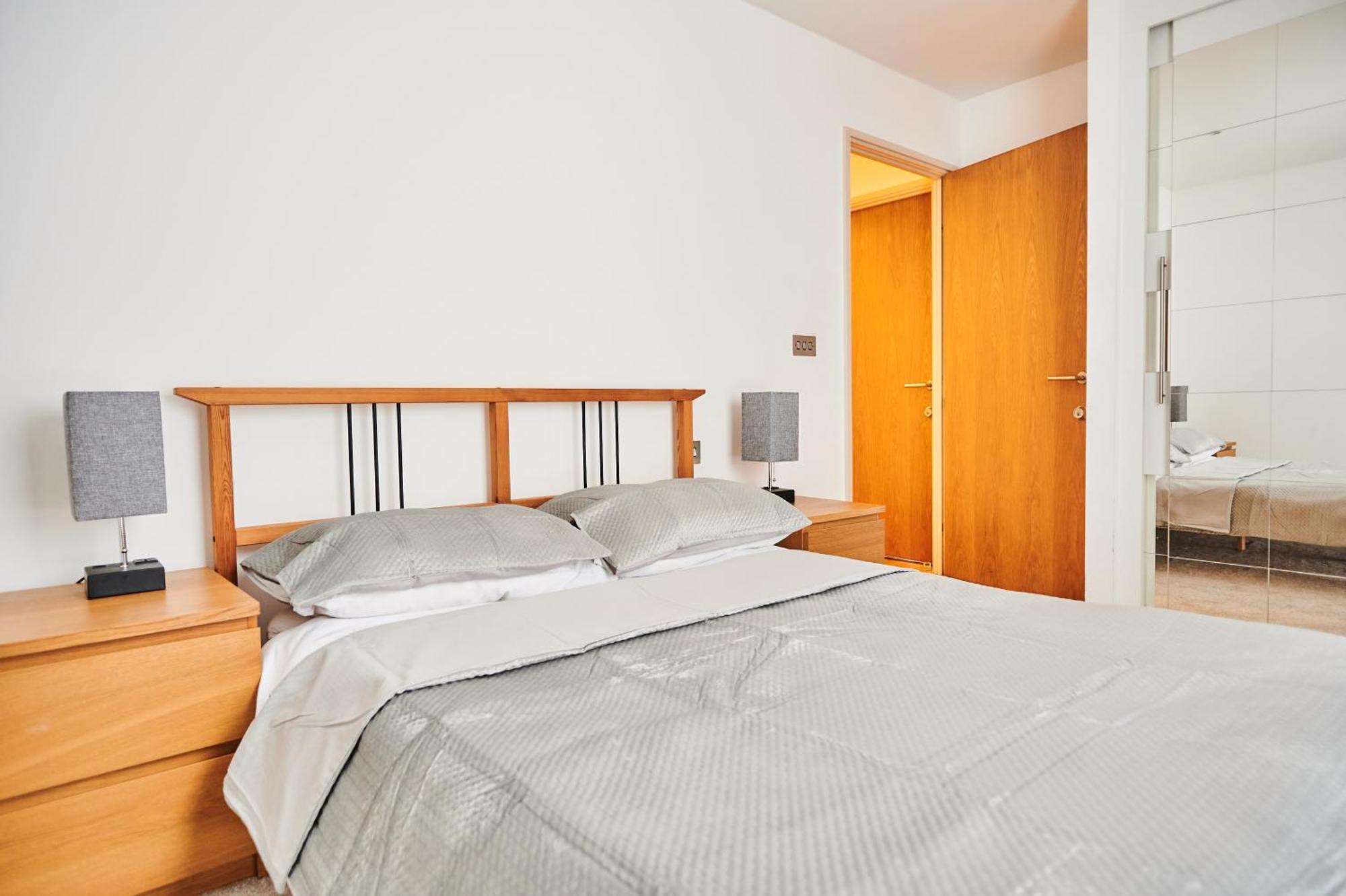 Bright 2 Bedroom Flat In Old Street With Balcony London Exterior foto